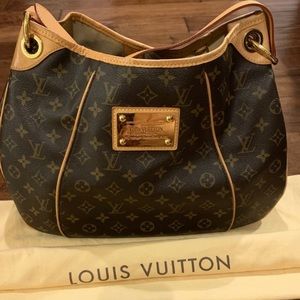 Authentic Louis Vuitton Galleria PM bag